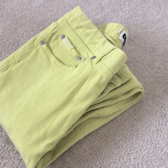 DKNY Jeans Neon Yellow Straight Leg - Picture 1 of 3